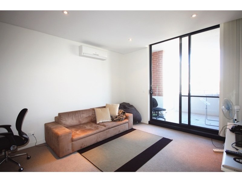 8 Victa Street, Clemton Park NSW 2206