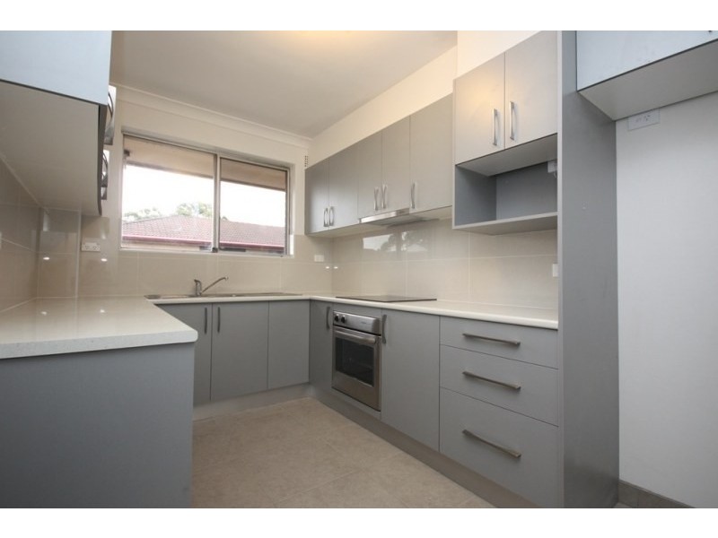 4/32 Allen Street, Harris Park NSW 2150