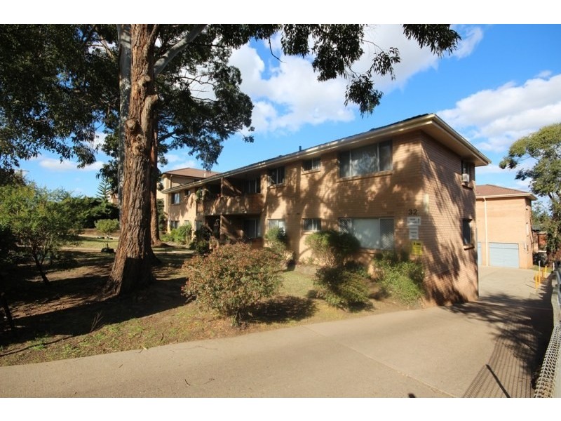 4/32 Allen Street, Harris Park NSW 2150