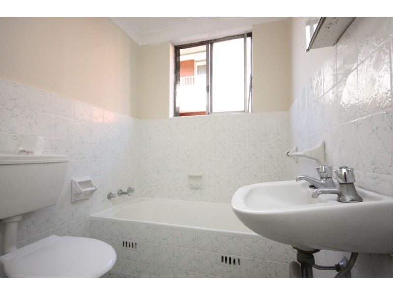 1/20 Oswald Street, Campsie NSW 2194