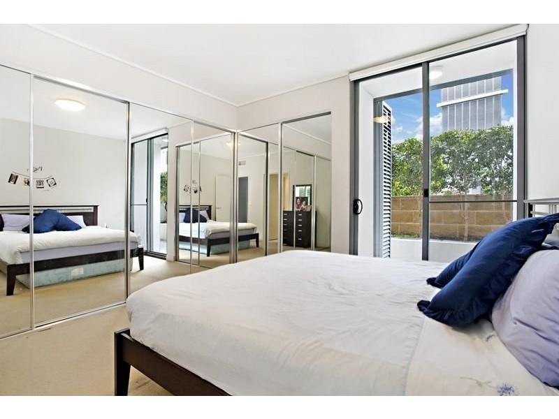 9 Jean Wailes Avenue, Rhodes NSW 2138