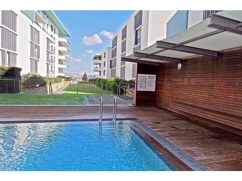 9 Jean Wailes Avenue, Rhodes NSW 2138