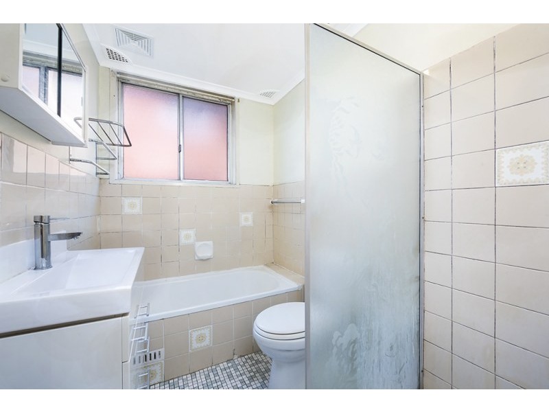 01/37 Henley Road, Homebush West NSW 2140