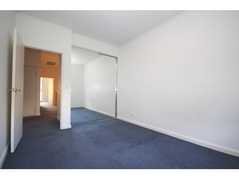 9 Lewis Avenue, Rhodes NSW 2138