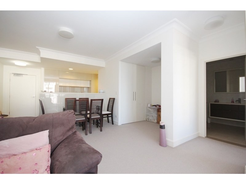 10 Vineyard Way, Breakfast Point NSW 2137