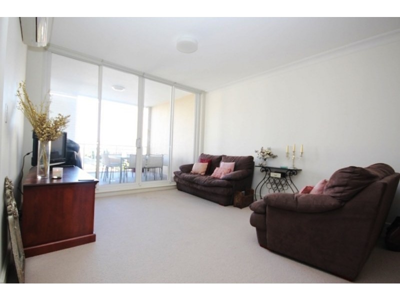 10 Vineyard Way, Breakfast Point NSW 2137