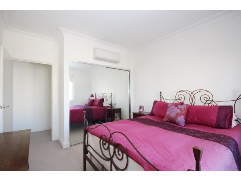 10 Vineyard Way, Breakfast Point NSW 2137