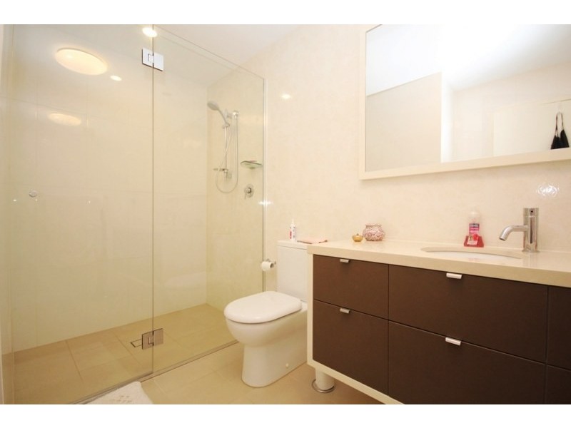 10 Vineyard Way, Breakfast Point NSW 2137