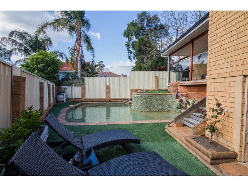 4 Perrumba Place, Bradbury NSW 2560