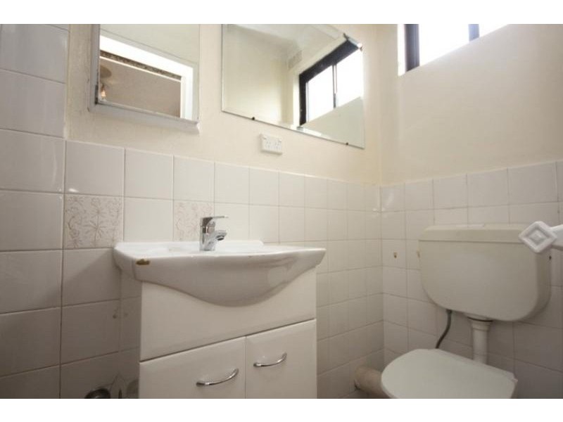 8/6A Bank Street, Meadowbank NSW 2114