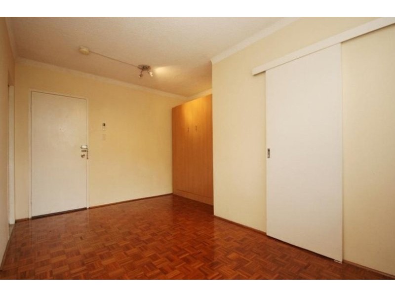 8/6A Bank Street, Meadowbank NSW 2114