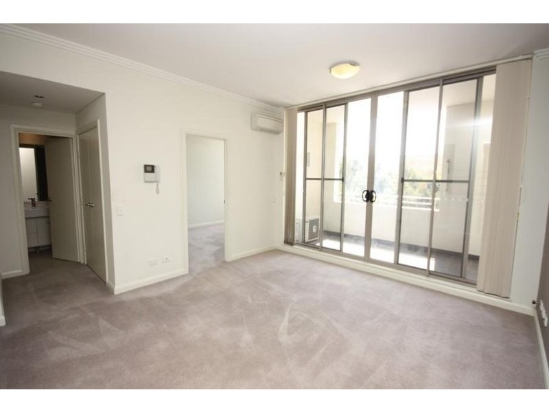 219/21 Hill Road, Wentworth Point NSW 2127