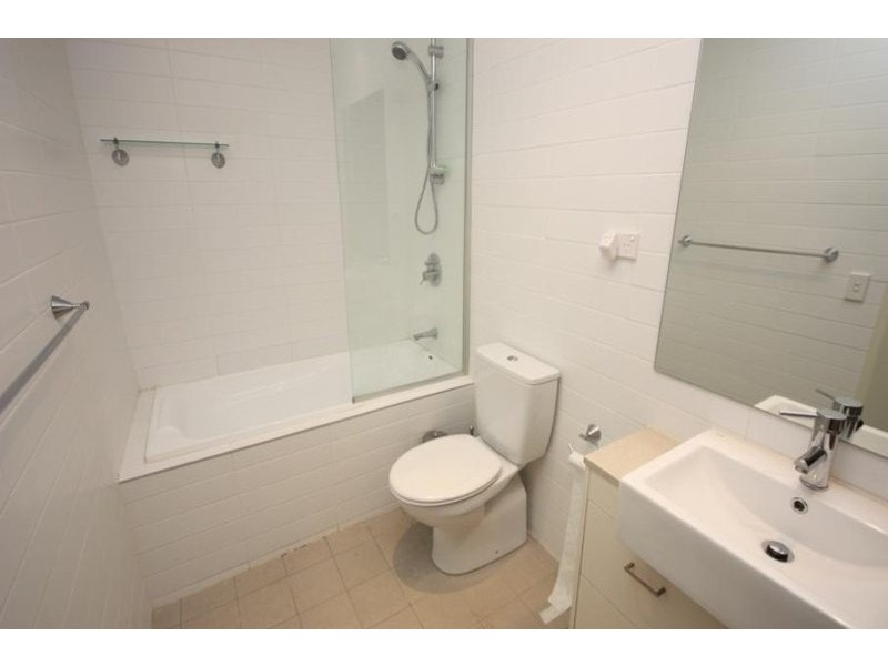 219/21 Hill Road, Wentworth Point NSW 2127