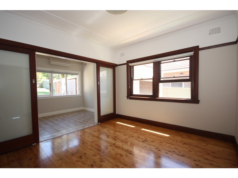 4 Tulloch Avenue, Concord West NSW 2138