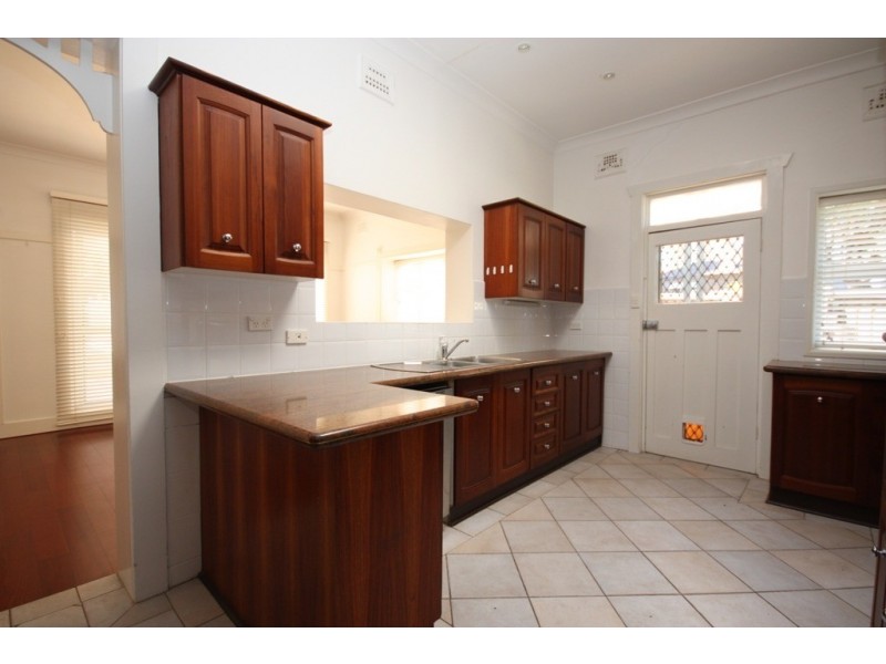 303 Queen Street, Concord West NSW 2138