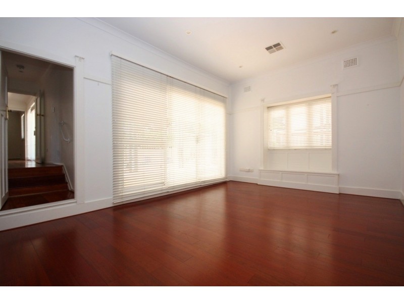 303 Queen Street, Concord West NSW 2138