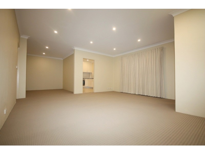 8/89 Regatta Avenue, Canada Bay NSW 2046