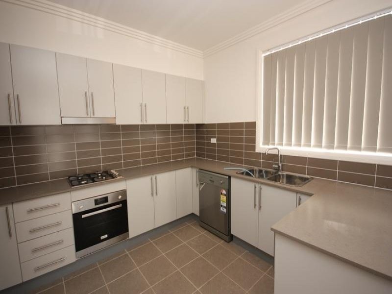 9/100 Kenyons Road, Merrylands NSW 2160