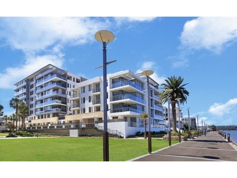 2.708/7 Stromboli Strait, Wentworth Point NSW 2127