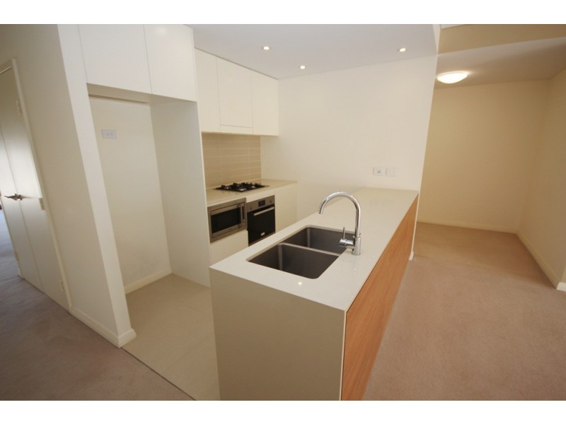 811/06 Bay Water Drive, Wentworth Point NSW 2127