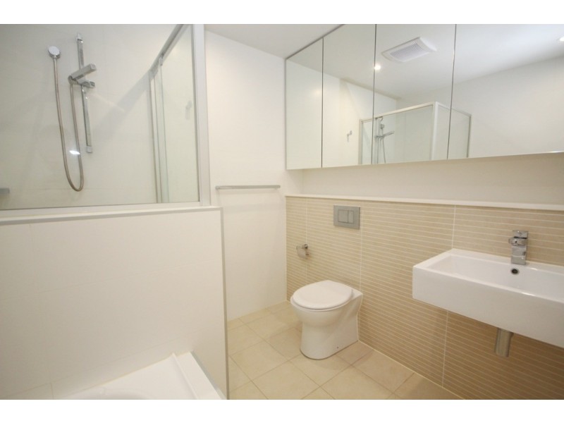 811/06 Bay Water Drive, Wentworth Point NSW 2127