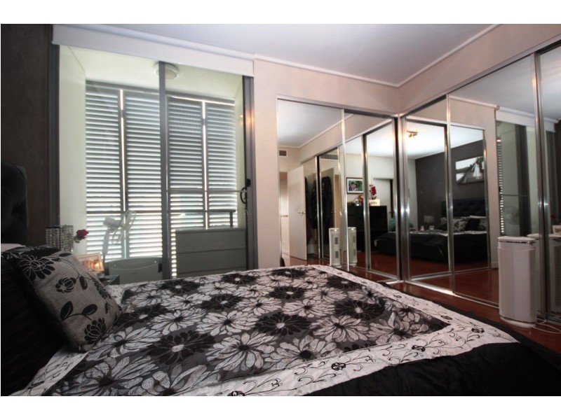 4 Lewis Street, Rhodes NSW 2138