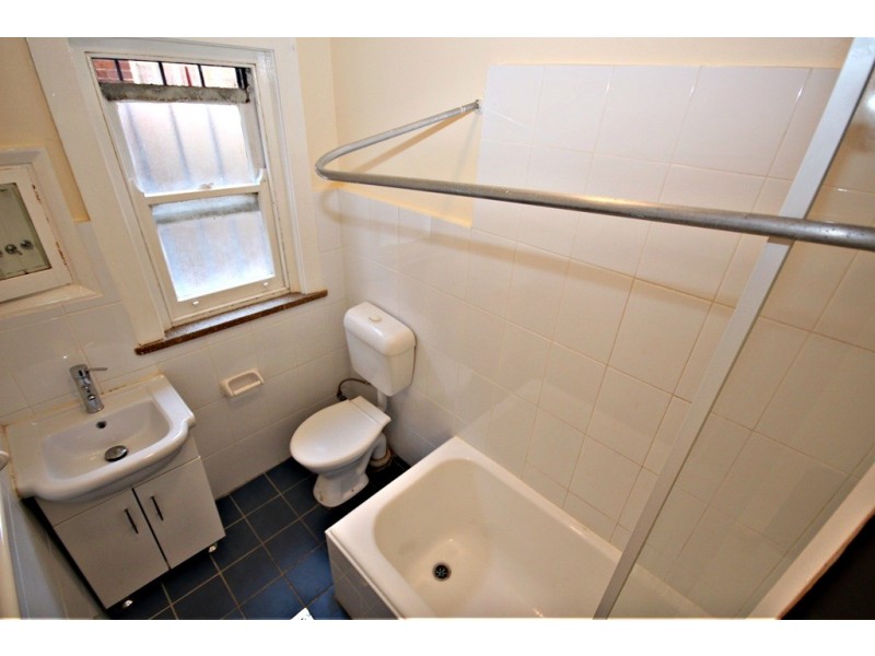 1/19 Grosvenor Crescent, Summer Hill NSW 2130