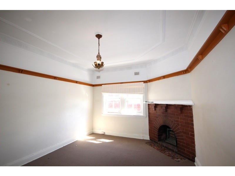 19 Grosvenor Crescent, Summer Hill NSW 2130