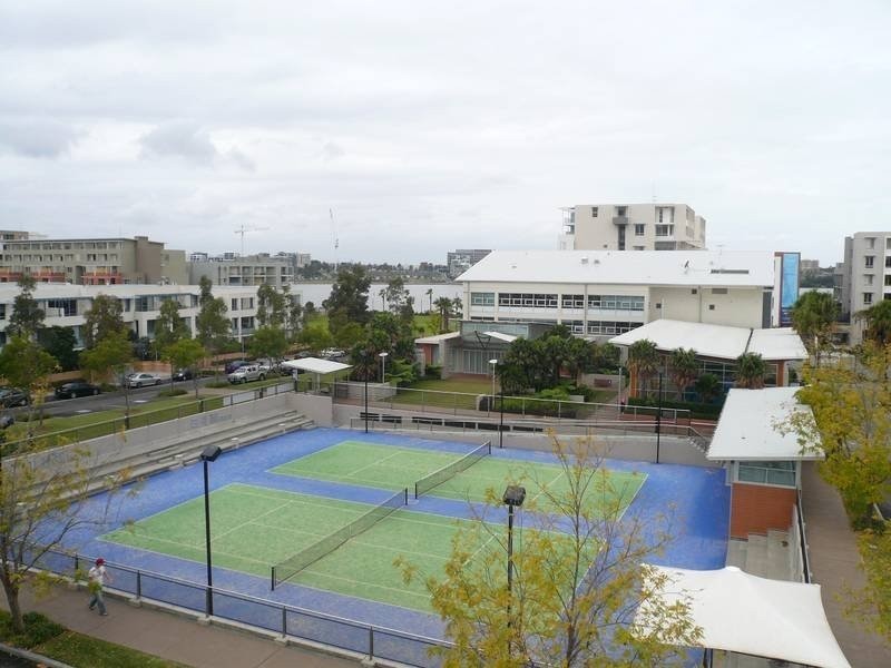323/4 Stromboli Strait, Wentworth Point NSW 2127