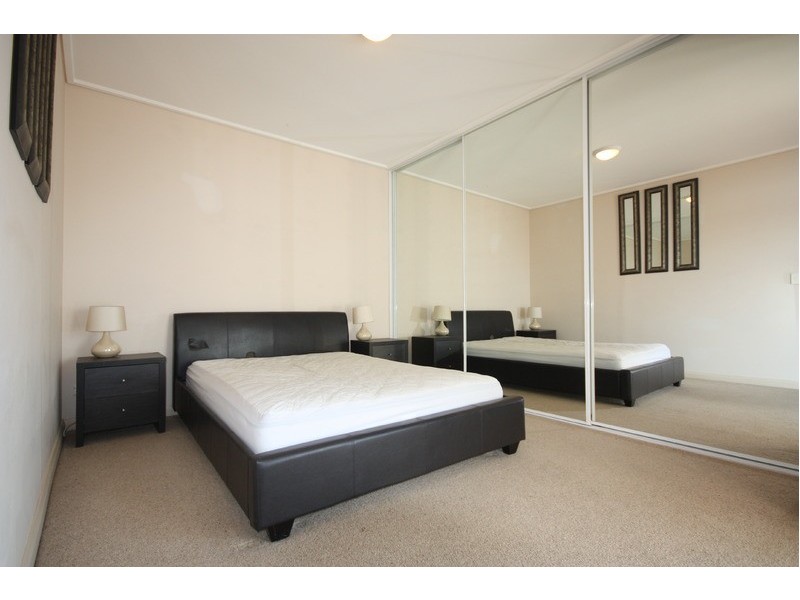 27 Bennelong Road, Wentworth Point NSW 2127