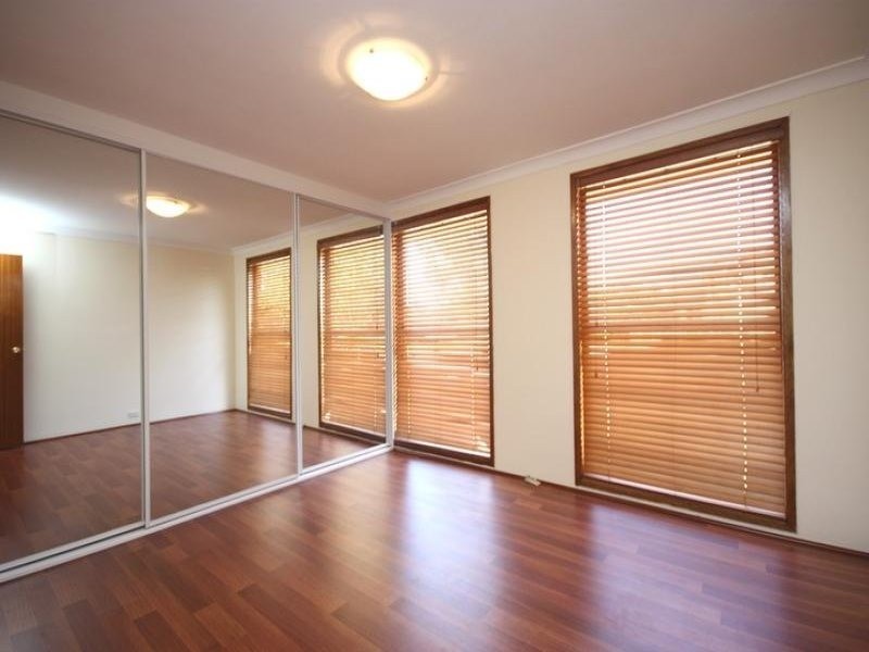 18 Shelley Place, Wetherill Park NSW 2164