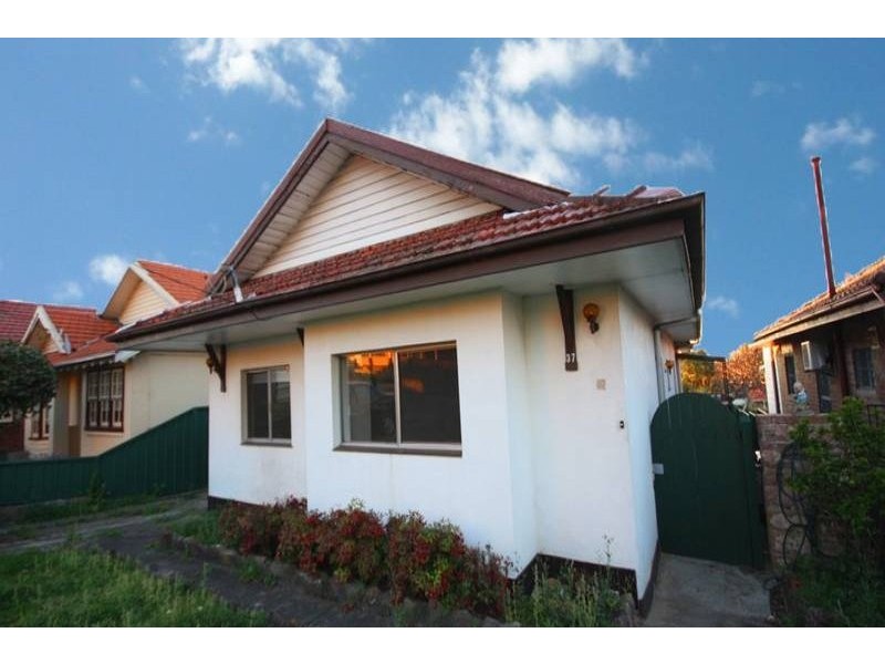 37 High Street, Canterbury NSW 2193