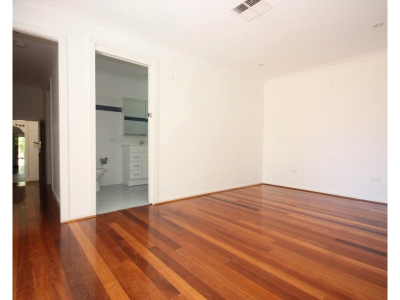 303 Queen Street, Concord West NSW 2138