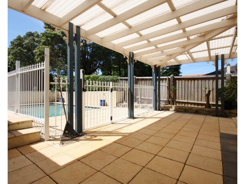 303 Queen Street, Concord West NSW 2138