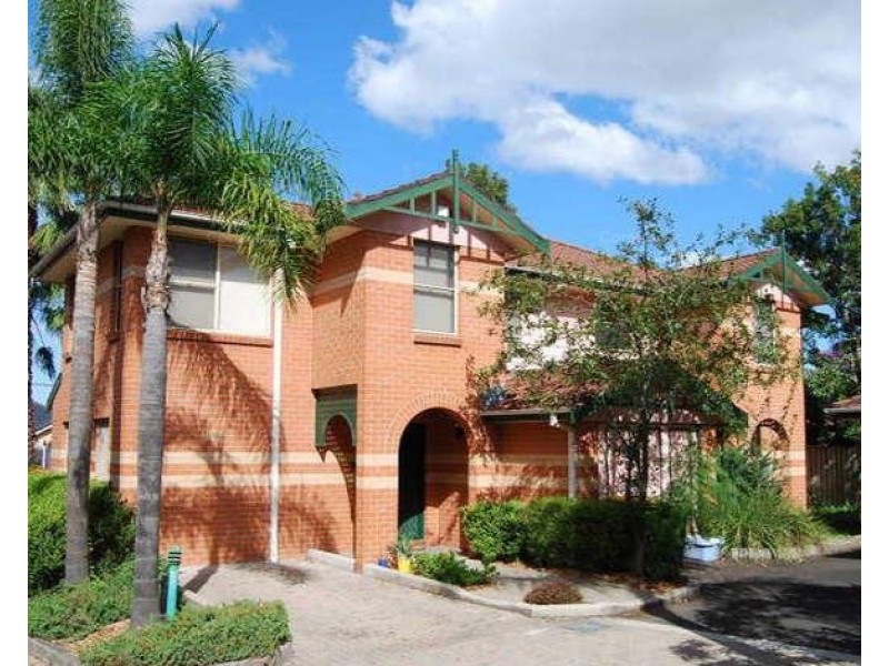 1 Bennett Avenue, Strathfield South NSW 2136