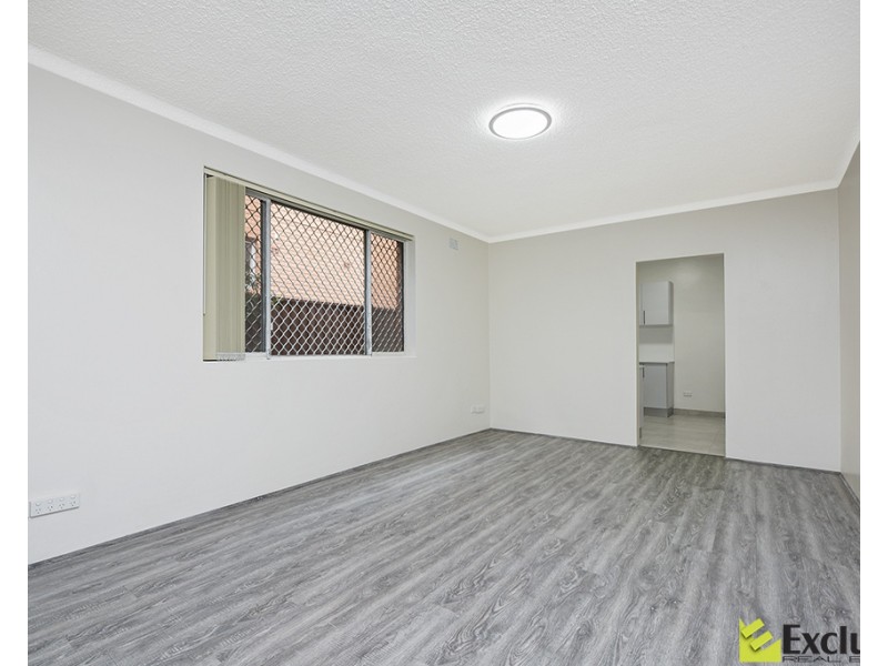 2/6 Eastbourne Road, Homebush West NSW 2140