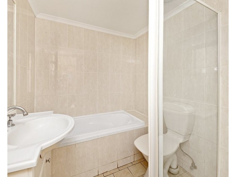 8/29 Kerrs Road, Lidcombe NSW 2141