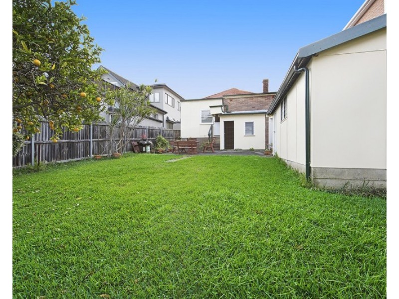 47 Clements Street, Russell Lea NSW 2046