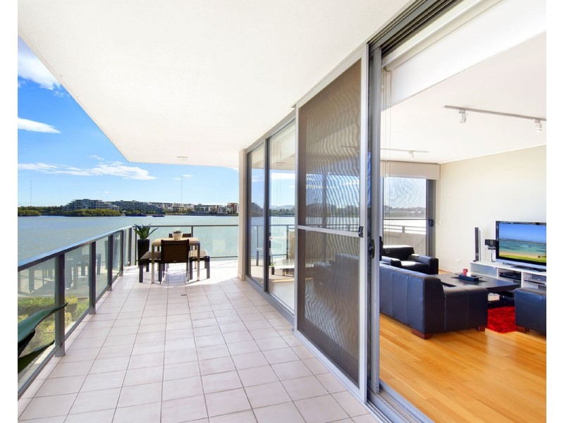 202/17 Jean Wailes Avenue, Rhodes NSW 2138