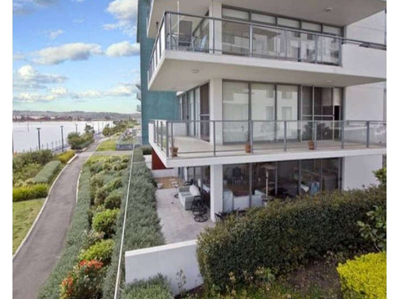 202/17 Jean Wailes Avenue, Rhodes NSW 2138