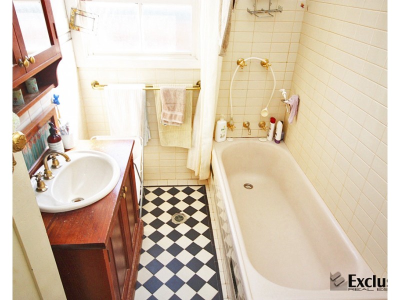 28 Ross Street, Gladesville NSW 2111