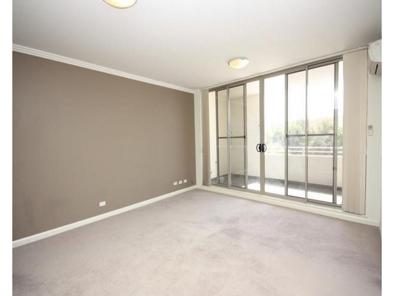218/21 Hill Road, Wentworth Point NSW 2127