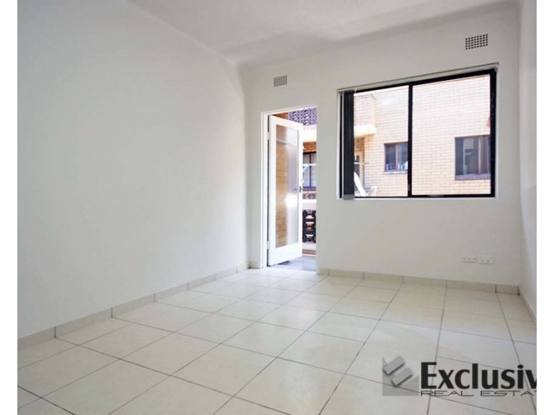 8/75 Harris Street, Fairfield NSW 2165