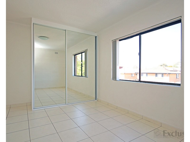 8/75 Harris Street, Fairfield NSW 2165