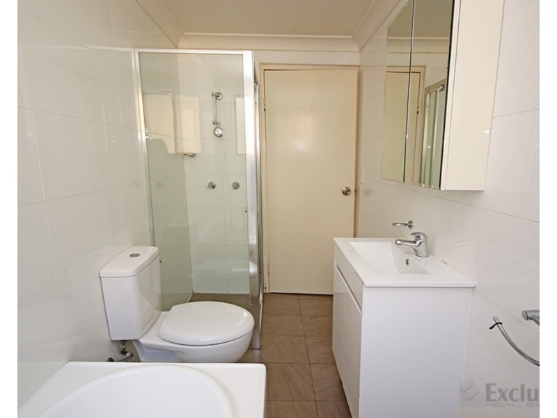 8/75 Harris Street, Fairfield NSW 2165