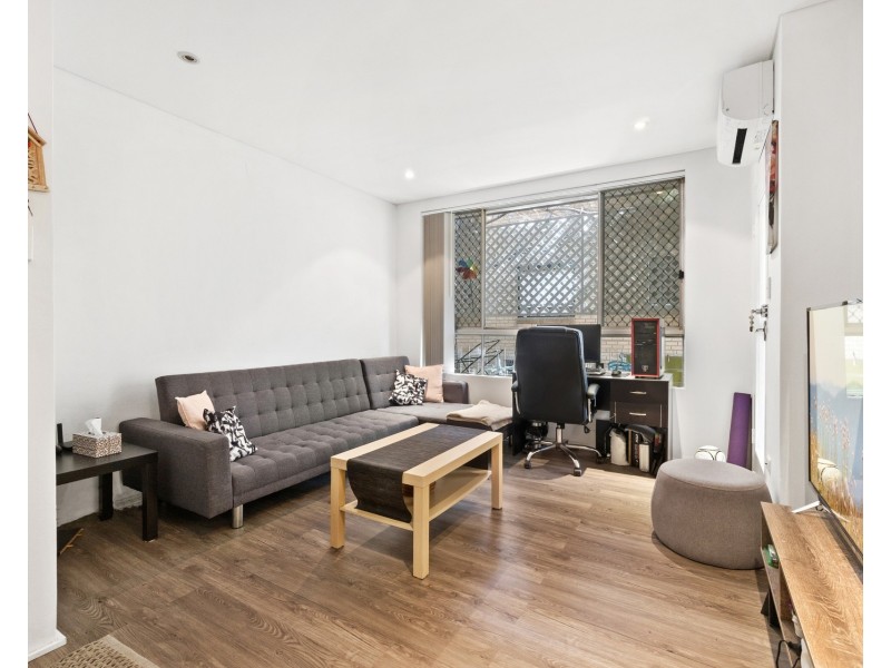 2/26 Hampstead Road, Homebush West NSW 2140