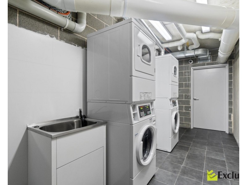 12 Bank Street, Meadowbank NSW 2114