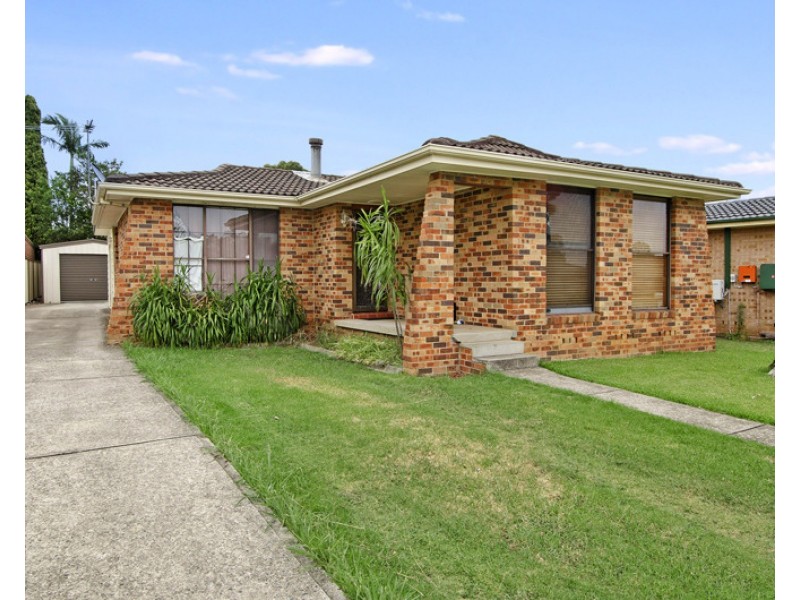 18 Shelley Place, Wetherill Park NSW 2164