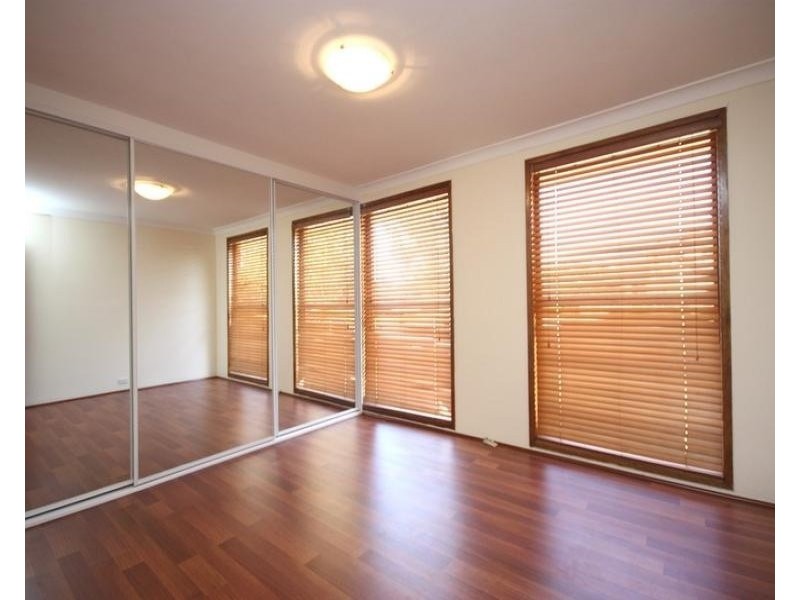 18 Shelley Place, Wetherill Park NSW 2164