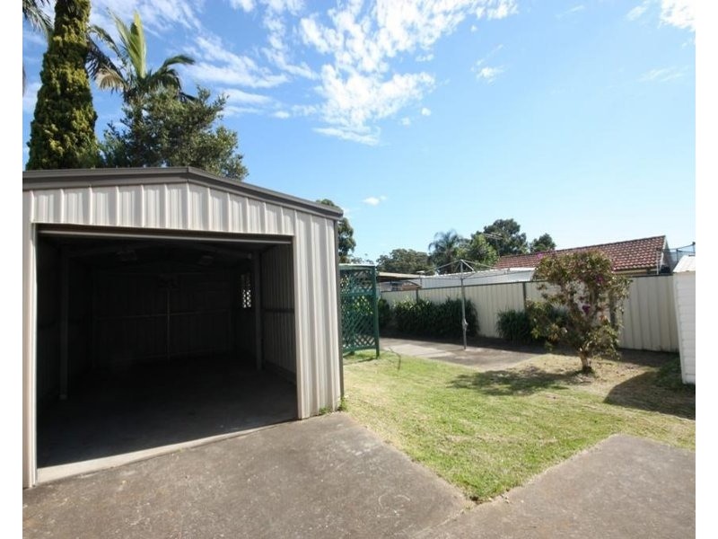 18 Shelley Place, Wetherill Park NSW 2164